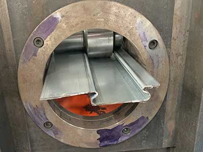 elevator guide rail machine