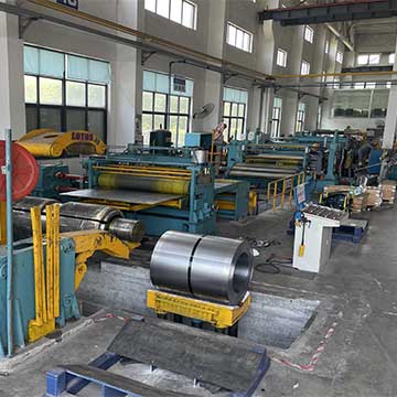 SLITTING MACHINE