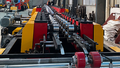 roll-forming-machine