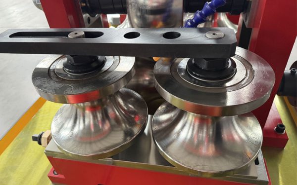 Roll-Gap-Adjustment-in-Tube-Mills