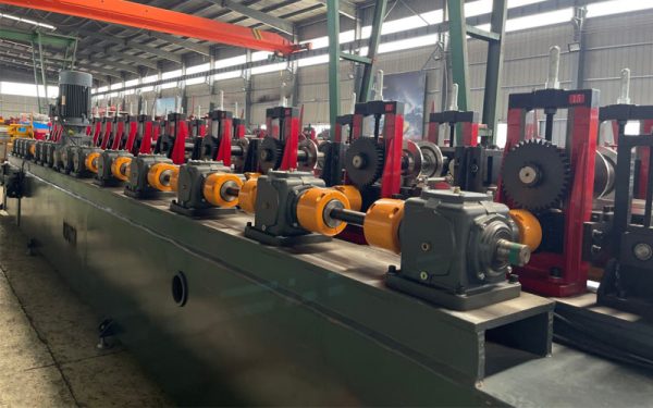 Best-5-Metal-Stud-and-Track-Making-Machine-in-China